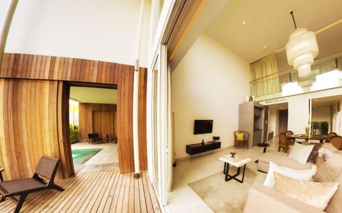 Stay in 8 bedroom villa Bali